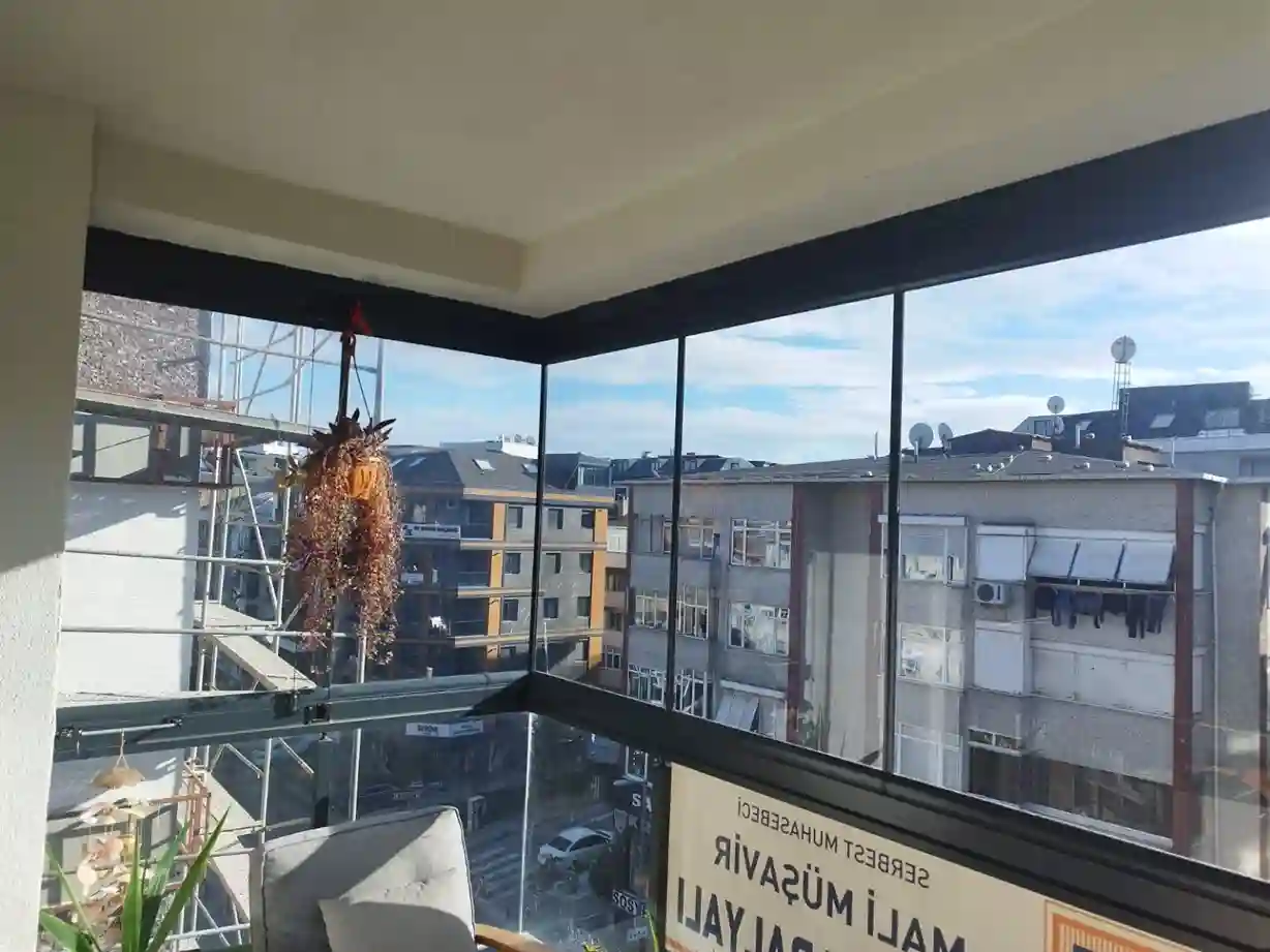 Avcılar sürme cam balkon